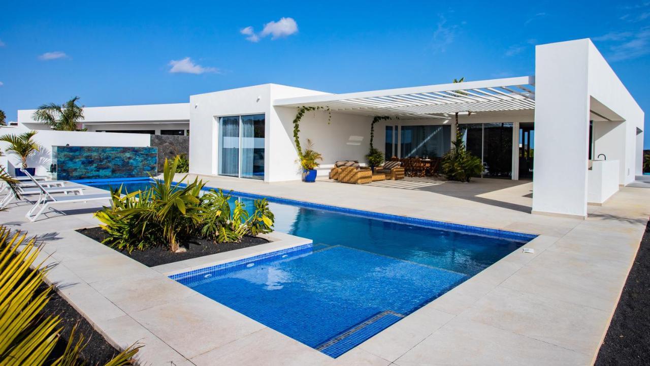 Golf Palms Villa Costa Teguise Exterior photo